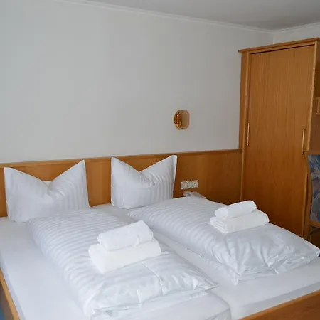 Gasthof Hotel Löwen Bad Buchau Zimmer foto